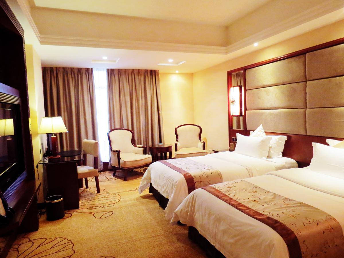 Rongjiang Hotel Jieyang Exterior photo