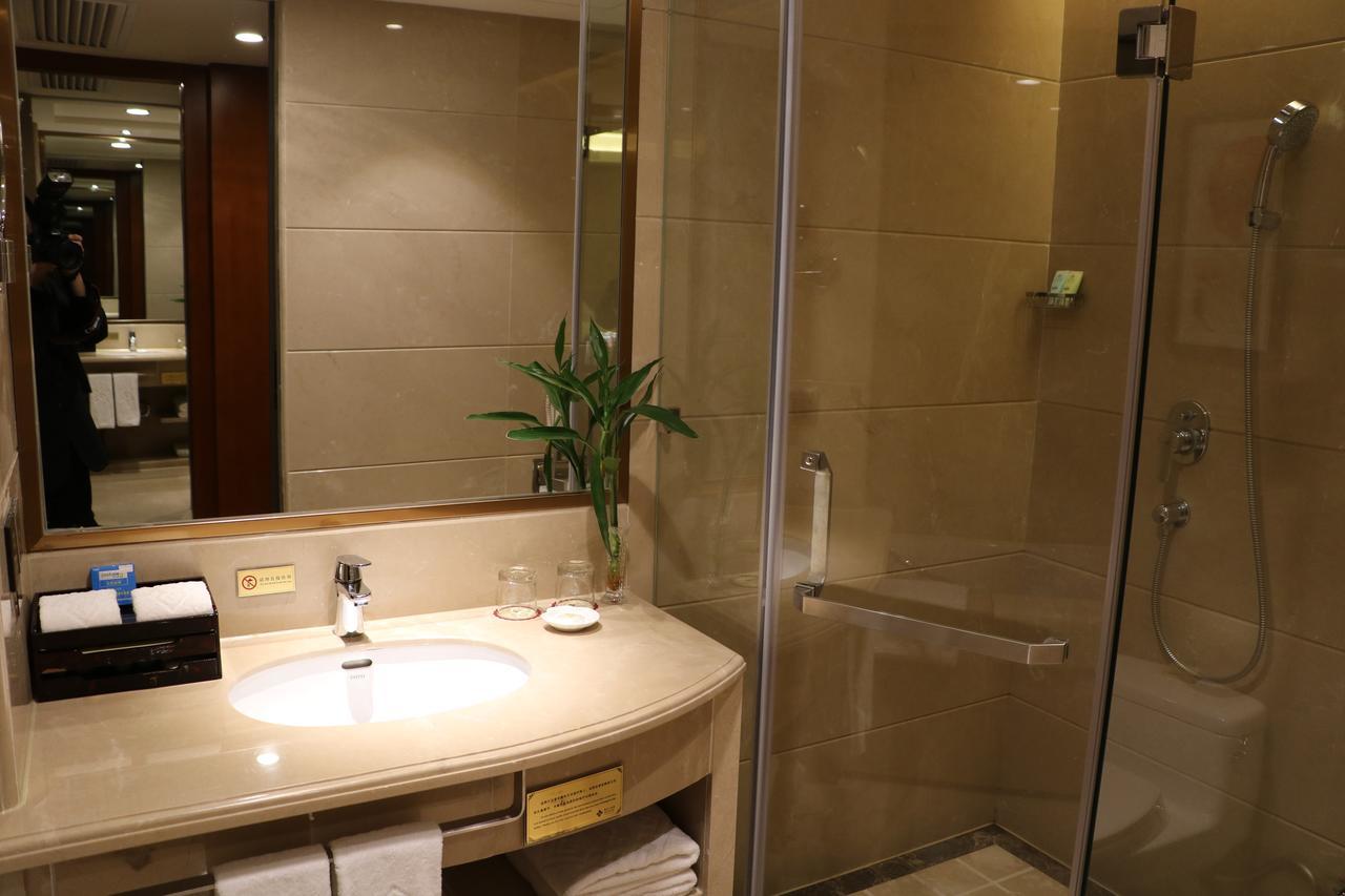 Rongjiang Hotel Jieyang Exterior photo