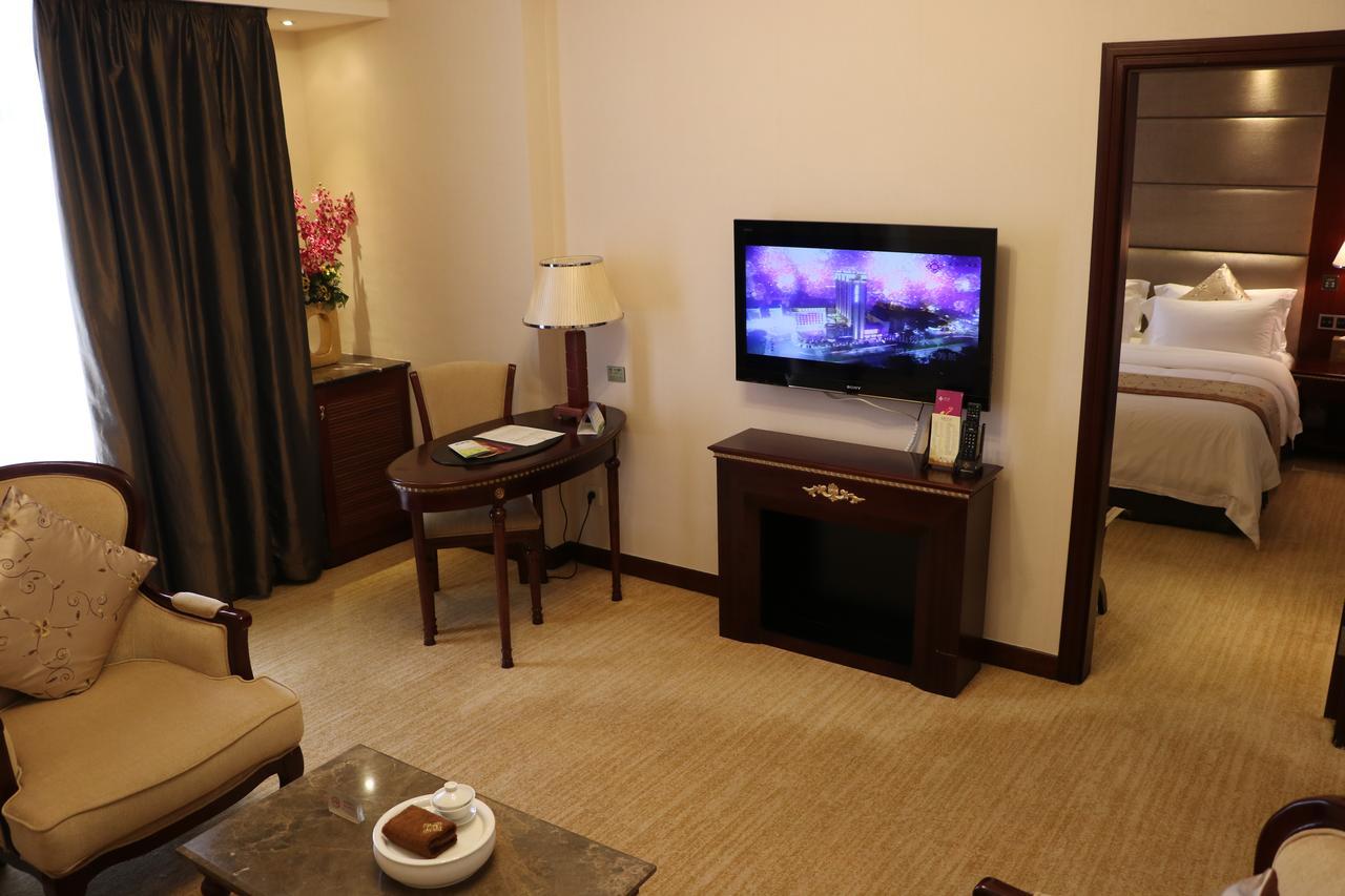 Rongjiang Hotel Jieyang Exterior photo