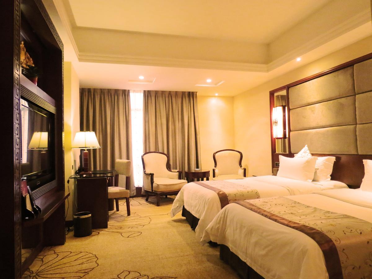 Rongjiang Hotel Jieyang Exterior photo