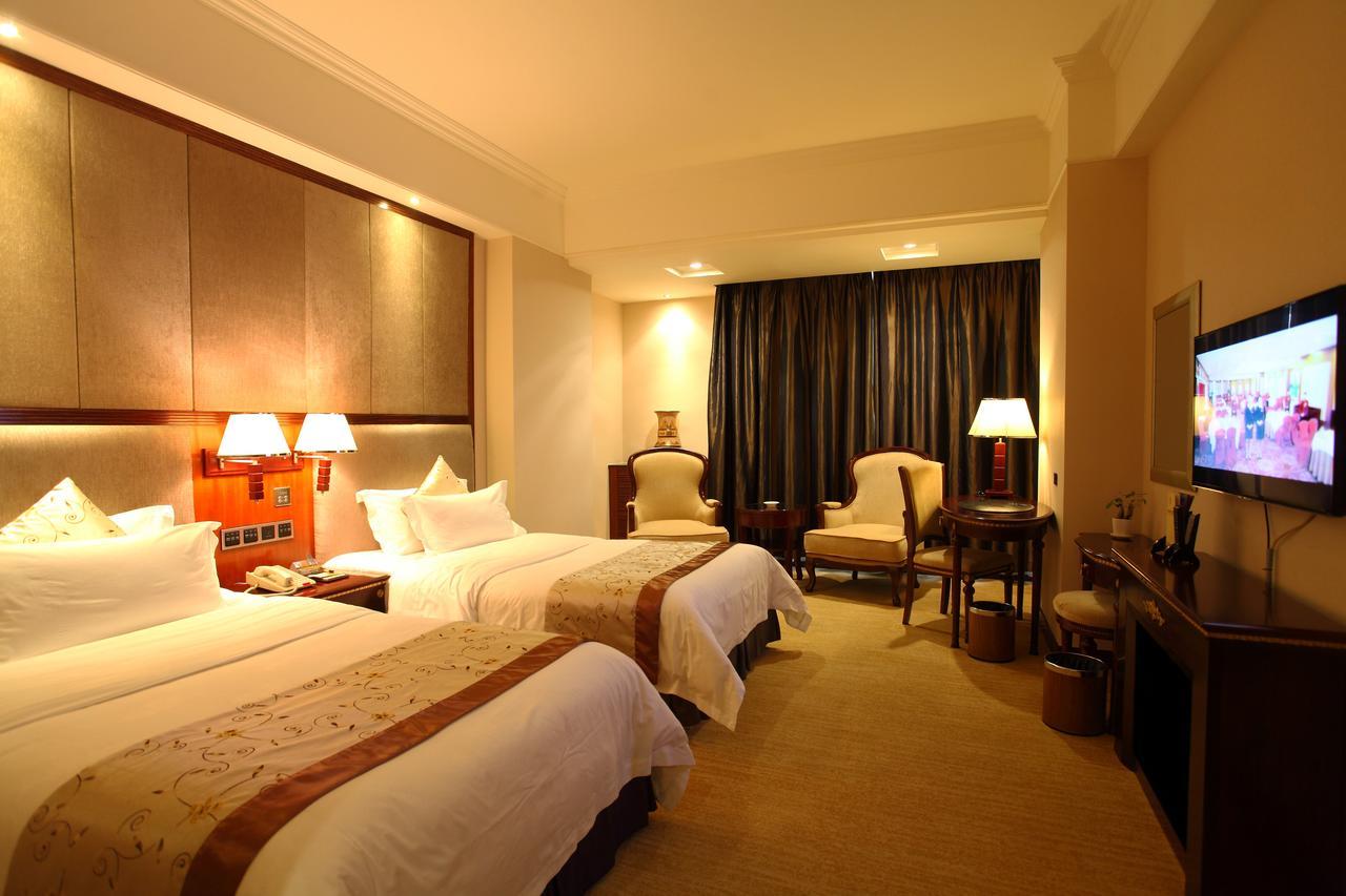 Rongjiang Hotel Jieyang Exterior photo